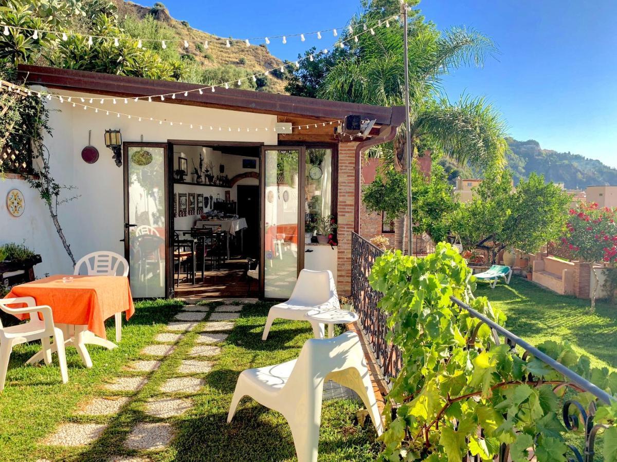 جيارديني ناكسوس B&B Villa Vittoria المظهر الخارجي الصورة