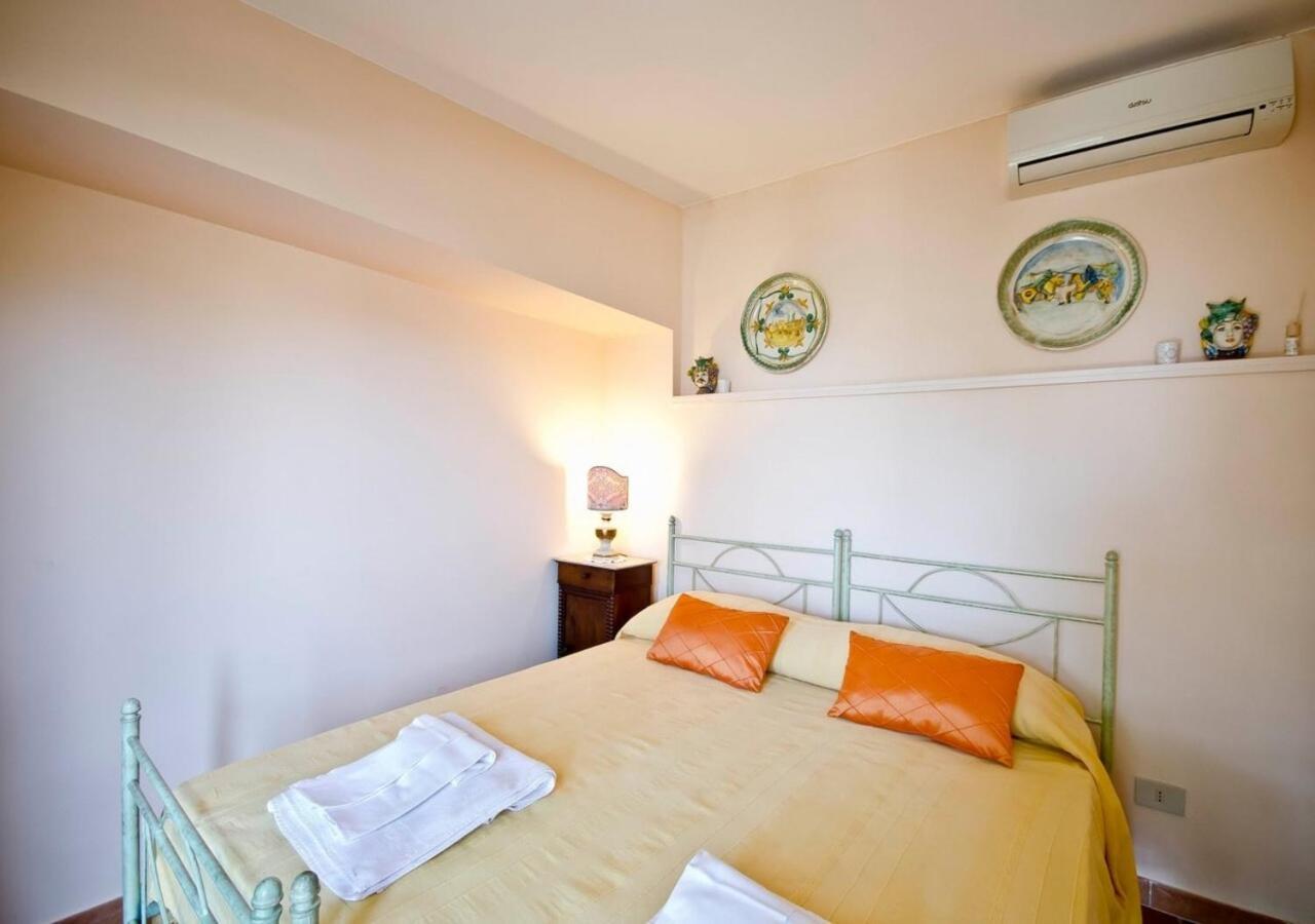 جيارديني ناكسوس B&B Villa Vittoria المظهر الخارجي الصورة