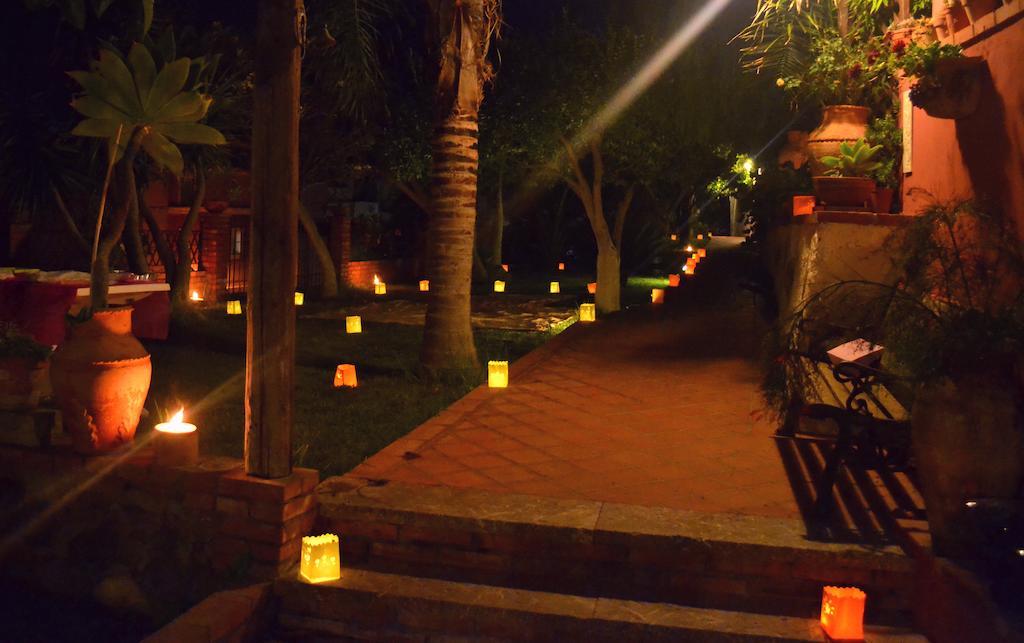 جيارديني ناكسوس B&B Villa Vittoria المظهر الخارجي الصورة