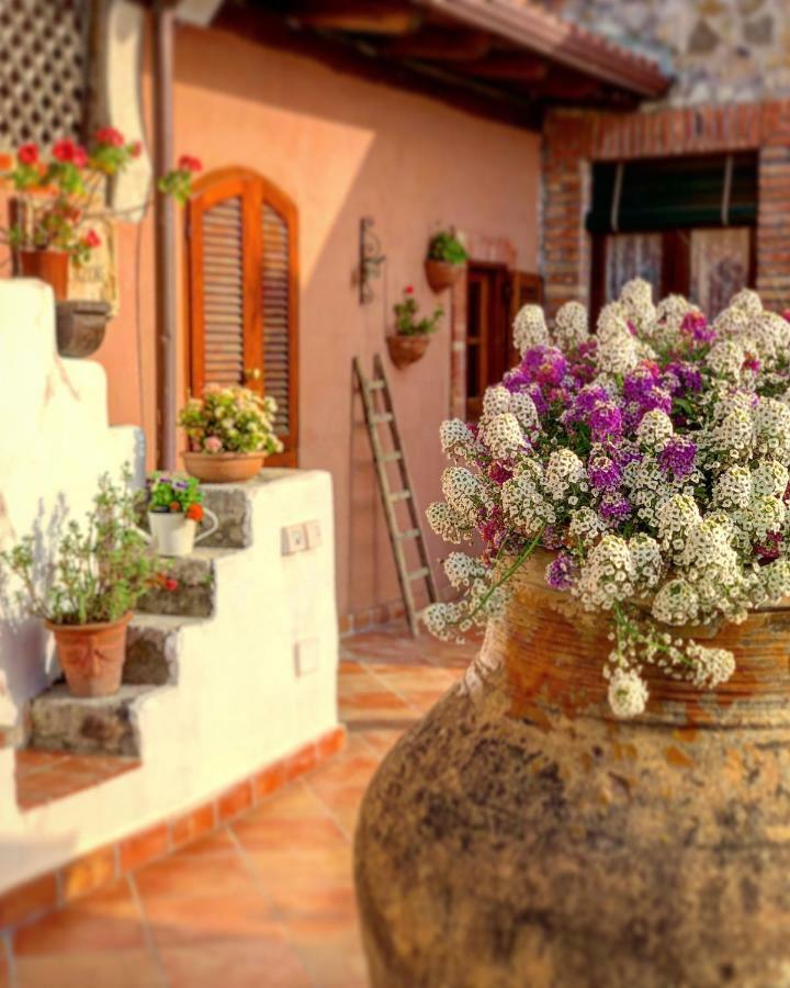 جيارديني ناكسوس B&B Villa Vittoria المظهر الخارجي الصورة